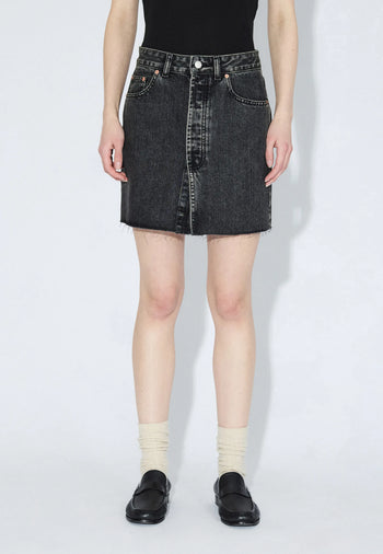 2610108V60_DrDenim_AraSkirt_AgedBlack_Main_W3_1