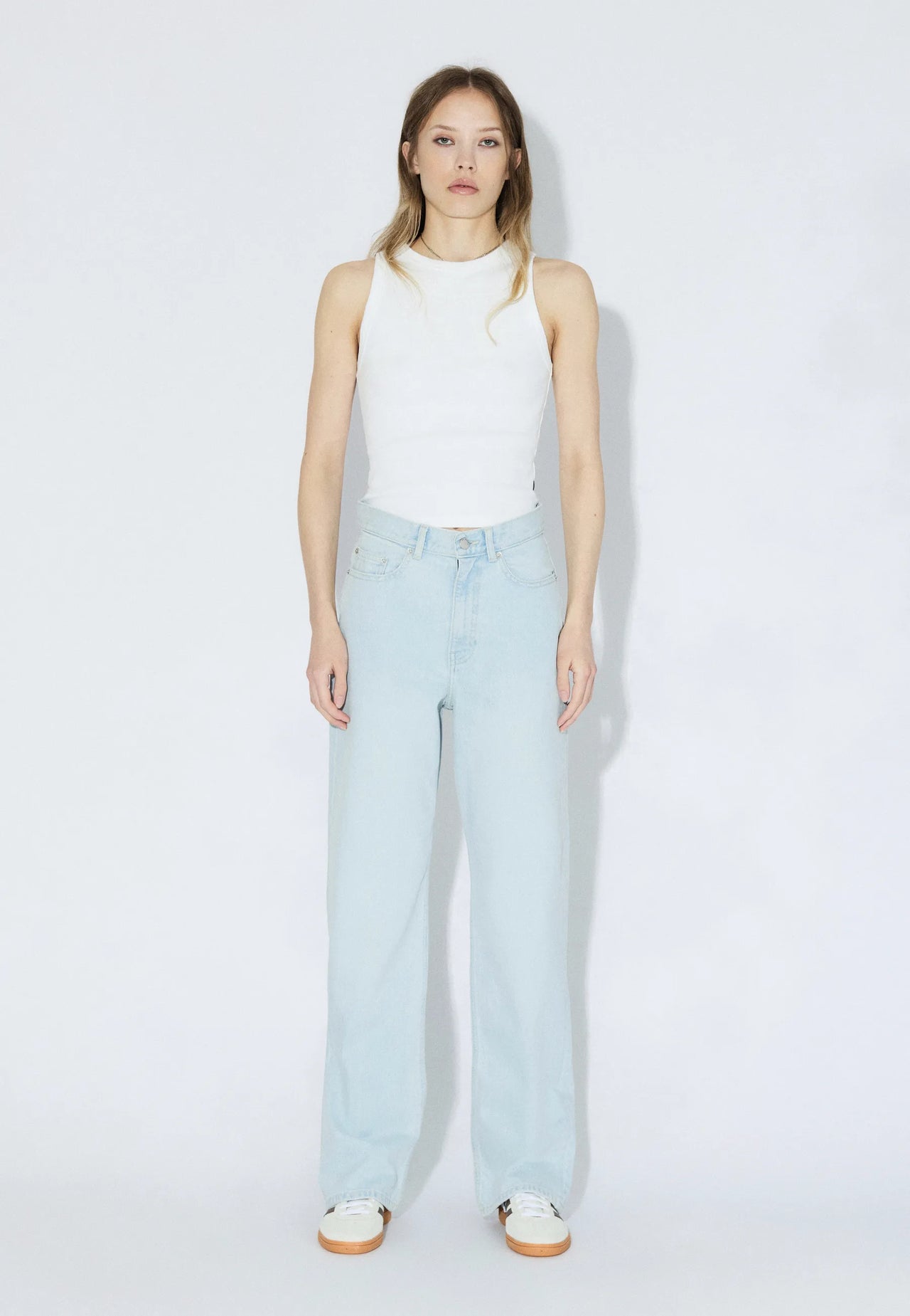 2610111L59_DrDenim_EchoHighStraight_BaySuperlightUsed_Main_W1_2