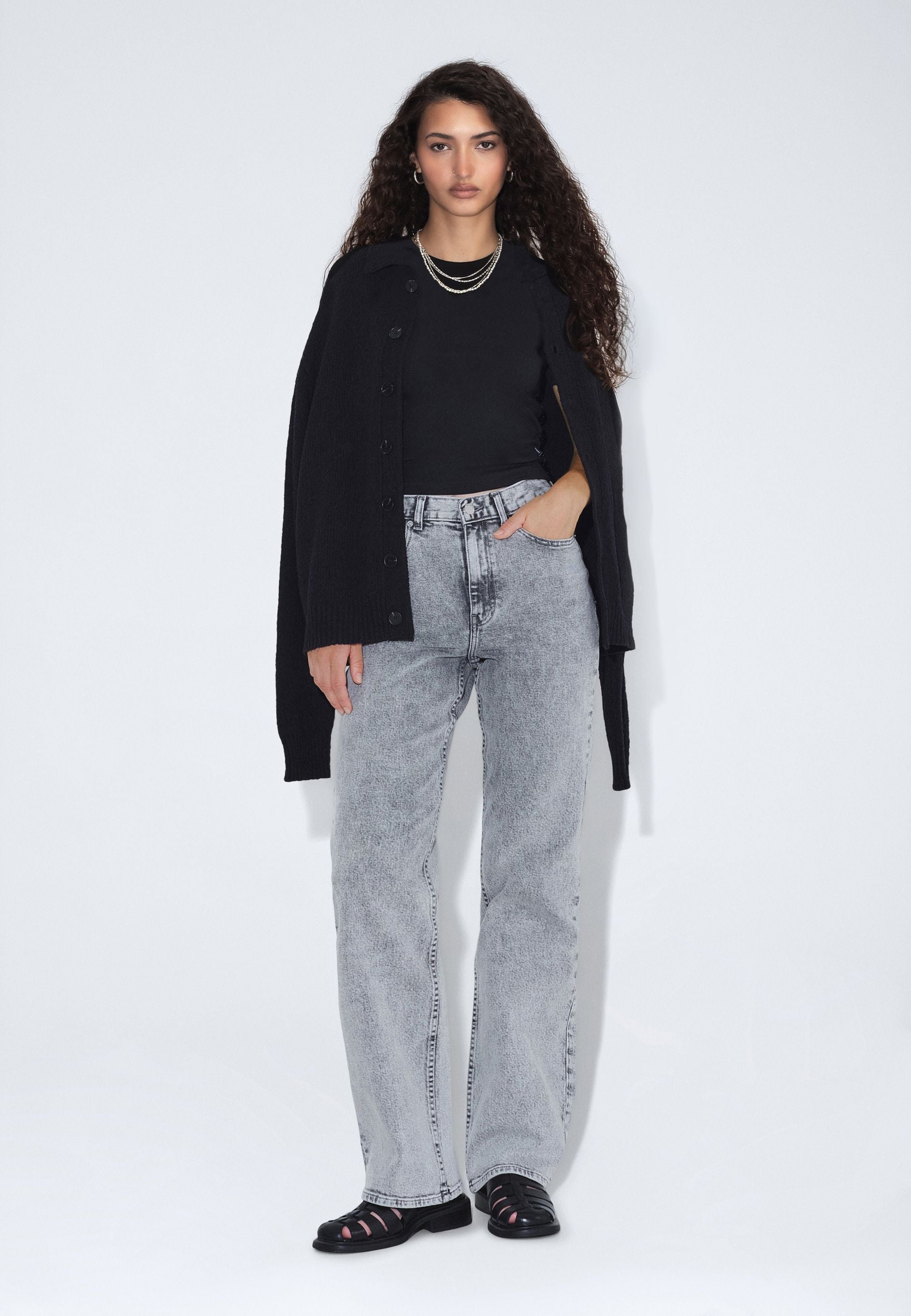 2610111L63_DrDenim_EchoHighStraight_TarAshGrey_Main_W1_2