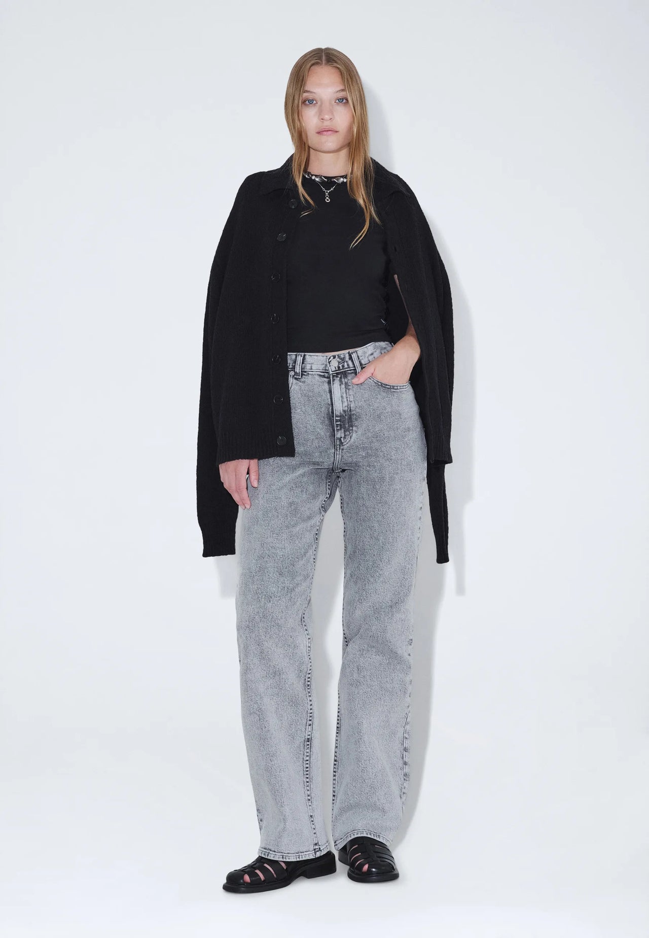 2610111L63_DrDenim_EchohighStraight_TarAshGrey_Main_W1_1