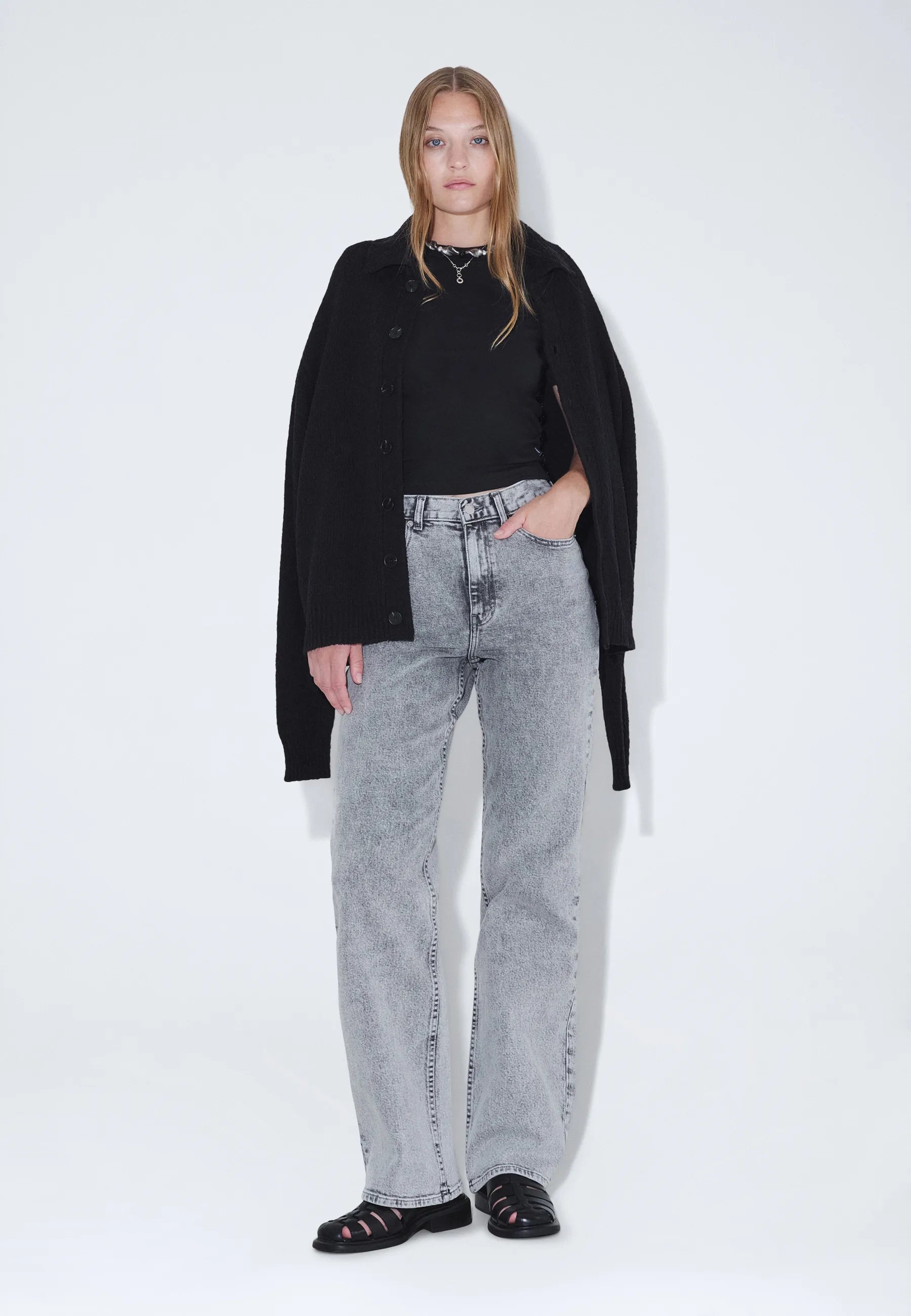 2610111L63_DrDenim_EchohighStraight_TarAshGrey_Main_W1_1