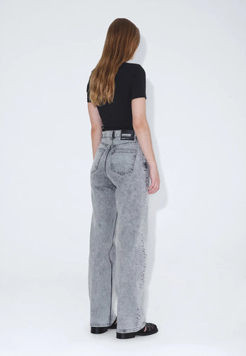 2610111L63_DrDenim_EchohighStraight_TarAshGrey_Main_W2_1