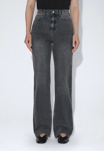 2610111L66_DrDenim_EchoHighStraight_TarMidGreyUsed_main_W3_1