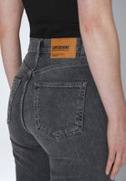 2610111L66_DrDenim_EchoHighStraight_TarMidGreyUsed_main_W5_6