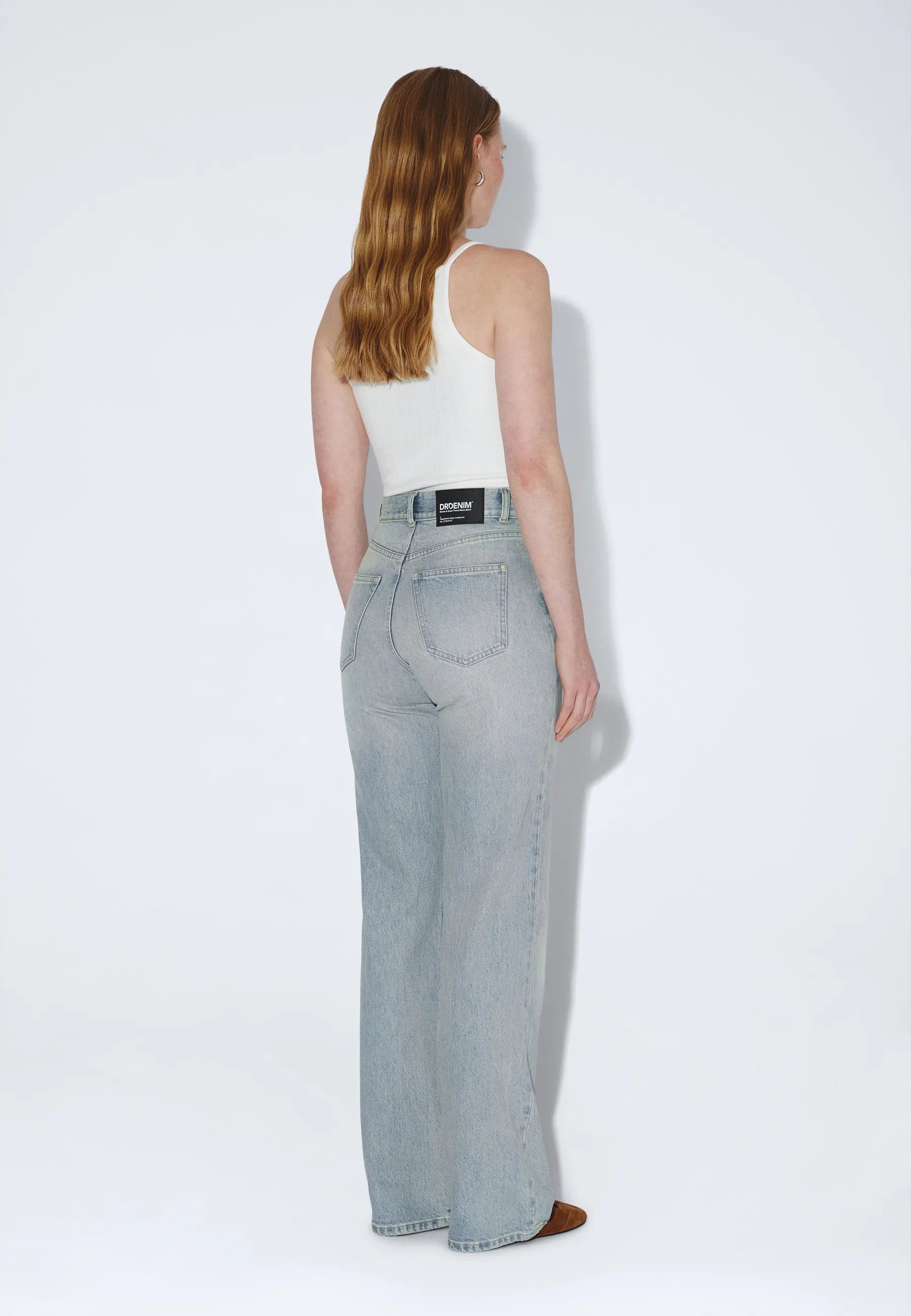2610111L78_DrDenim_EchoHighStraight_BayLightFadeVintage_main_W2_1