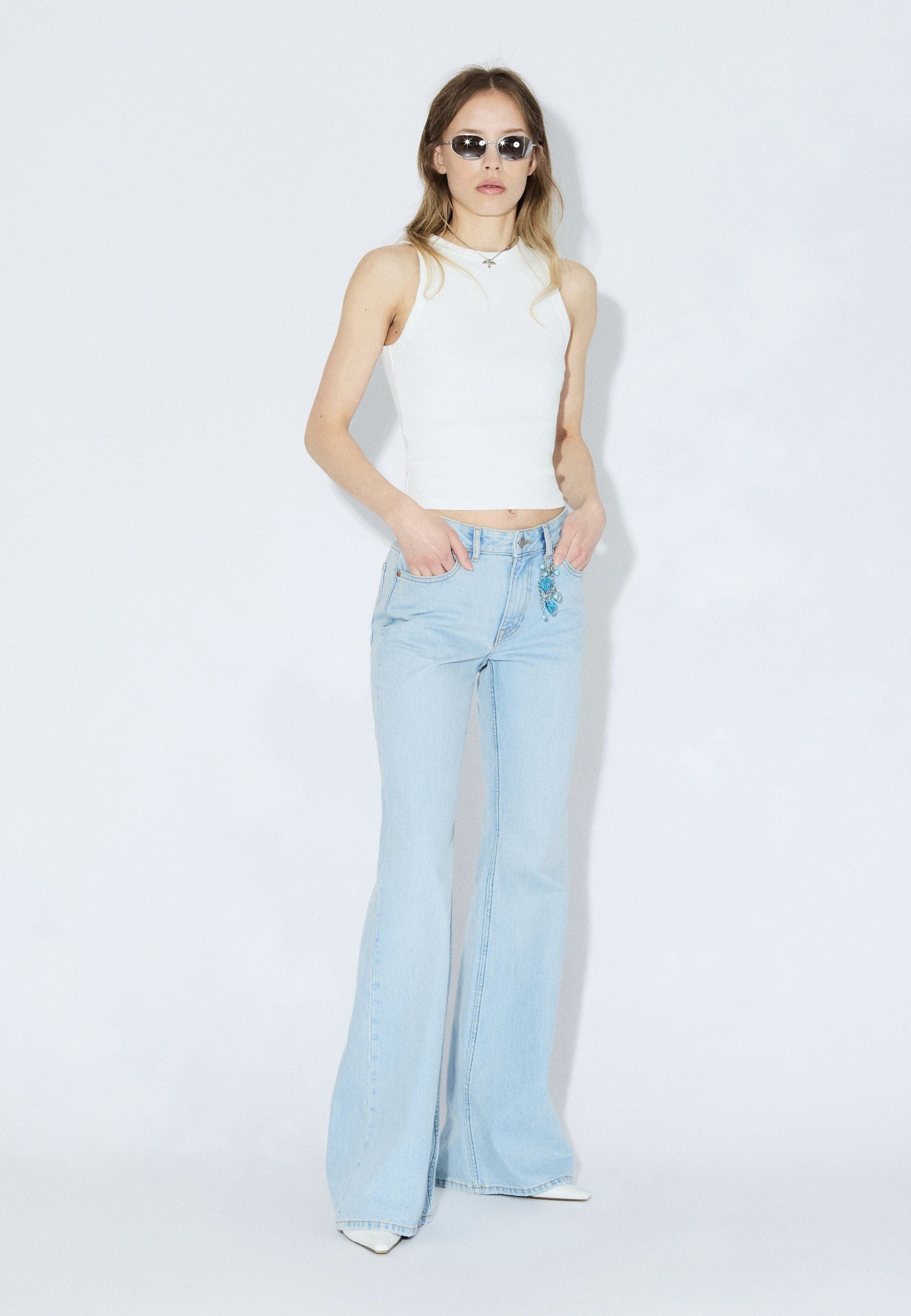 2610112L39_DrDenim_ElbaMidBootcut_BayLightUsed_Main_W1_2