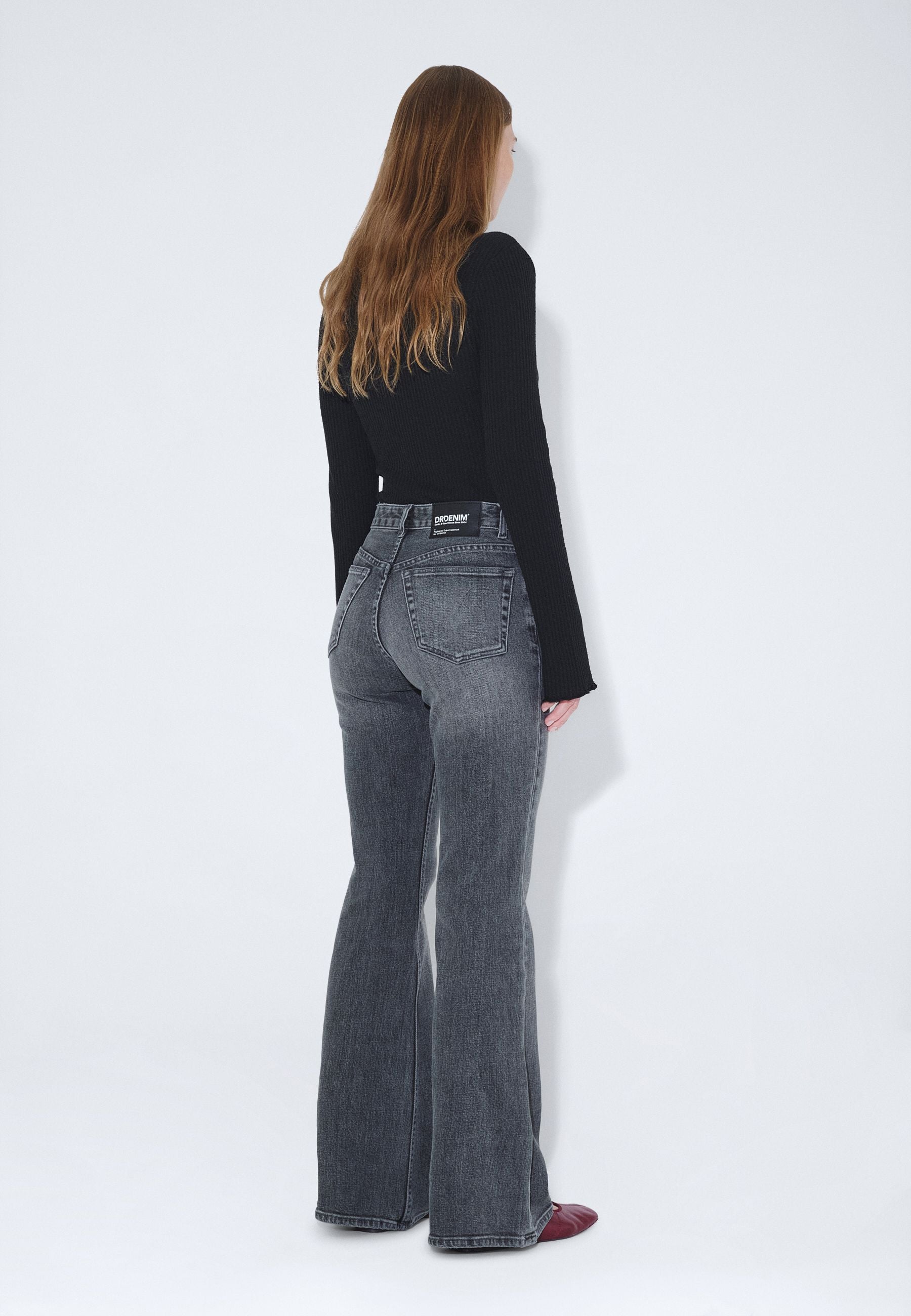 2610112L66_DrDenim_ElbaMidBootcut_TarMidGreyUsed_Main_W2_1