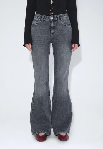 2610112L66_DrDenim_ElbaMidBootcut_TarMidGreyUsed_Main_W3_1