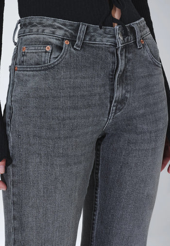 2610112L66_DrDenim_ElbaMidBootcut_TarMidGreyUsed_Main_W5_1