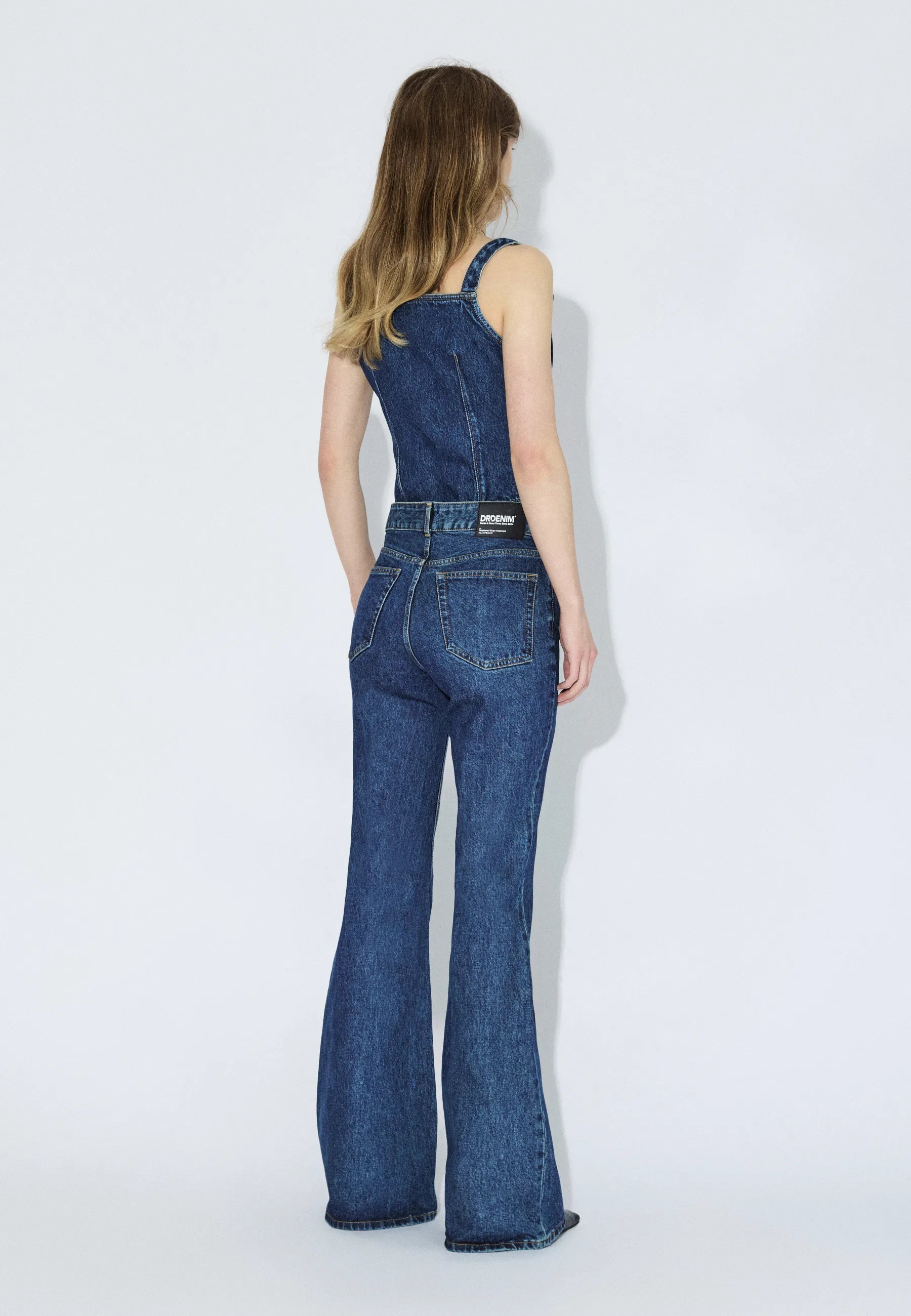 2610112L71_DrDenim_ElbaMidBootcut_BayDarkRetroVintage_Main_W2_1