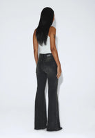 2610112L76_DrDenim_ElbaMidBootcut_TarAgedBlackUsed_main_W2_1