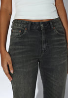 2610112L76_DrDenim_ElbaMidBootcut_TarAgedBlackUsed_main_W5_1