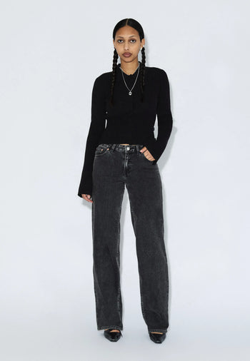 2610113L62_DrDenim_AddyMidStraight_TarAgedBlack_Main_W1_1