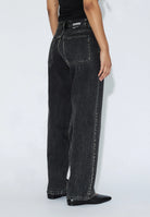 2610114V60_DrDenim_NikaMidStraightWorker_AgedBlack_Main_W4_1
