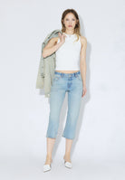 2610116L55_DrDenim_KayaLowCapri_BayLightUsedVintage_Main_W1_3