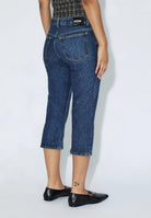 2610116L71_DrDenim_KayaLowCapri_BayDarkRetroVintage_Main_W4_1