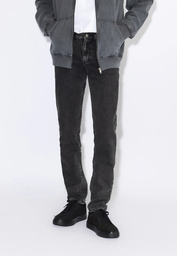 2610117L62_DrDenim_PypeSlim_TarAgedBlack_Main_M3_1