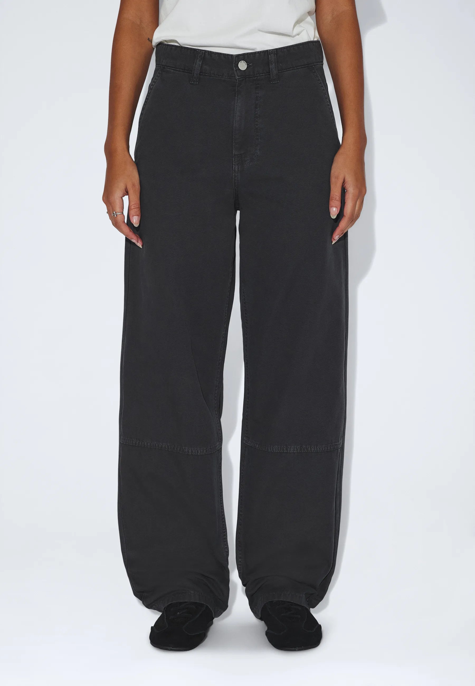 2610119T73_DrDenim_RohPants_WashedGrey_main_W3_1