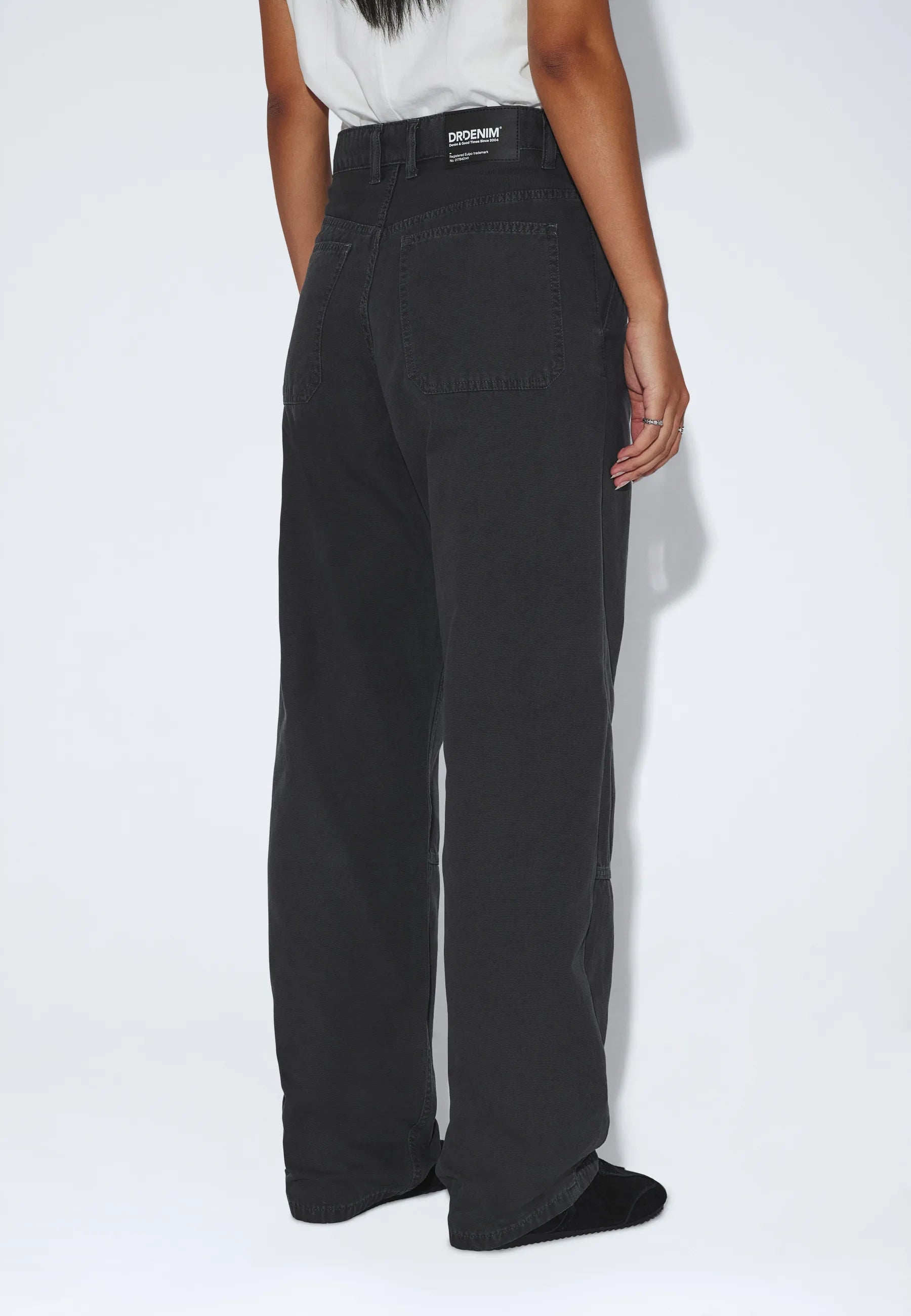 2610119T73_DrDenim_RohPants_WashedGrey_main_W4_1