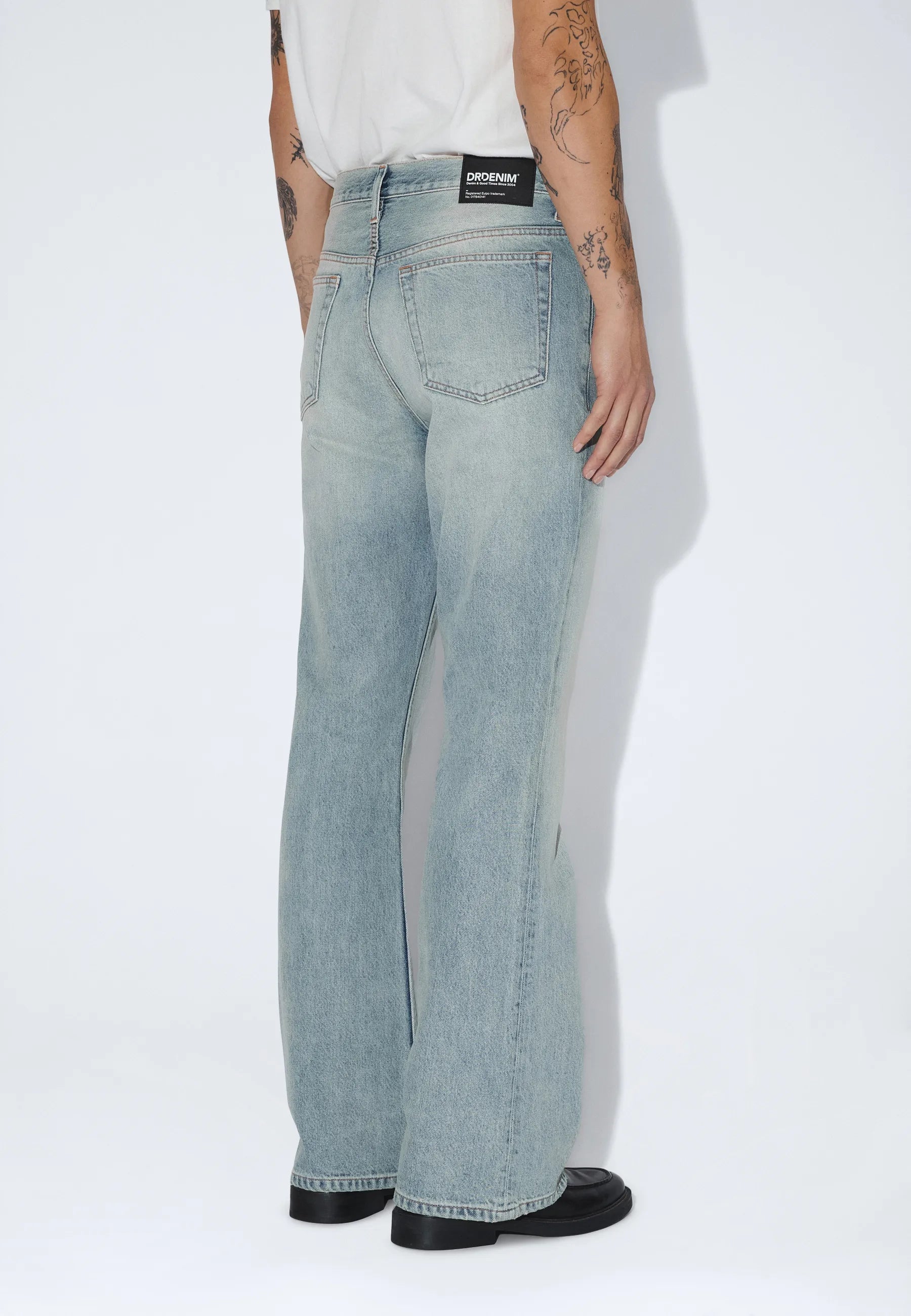 2610121M36_DrDenim_KeerickBootcut_StreamLightFadeVintage_main_M4_1