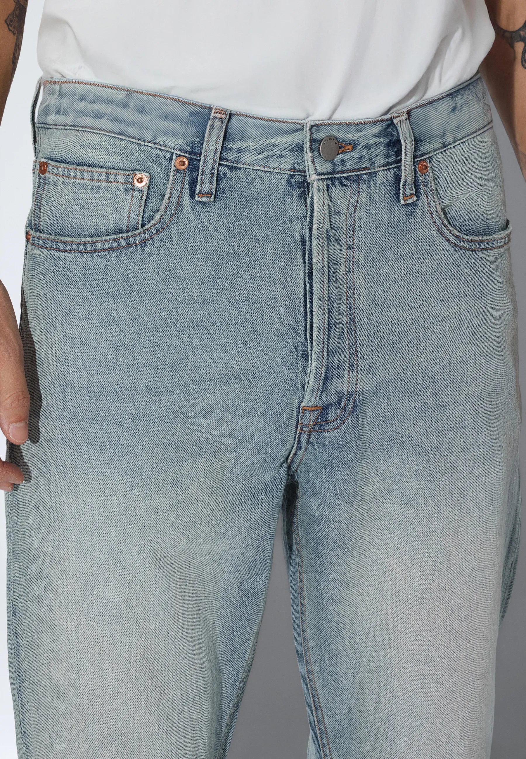 2610121M36_DrDenim_KeerickBootcut_StreamLightFadeVintage_main_M5_1