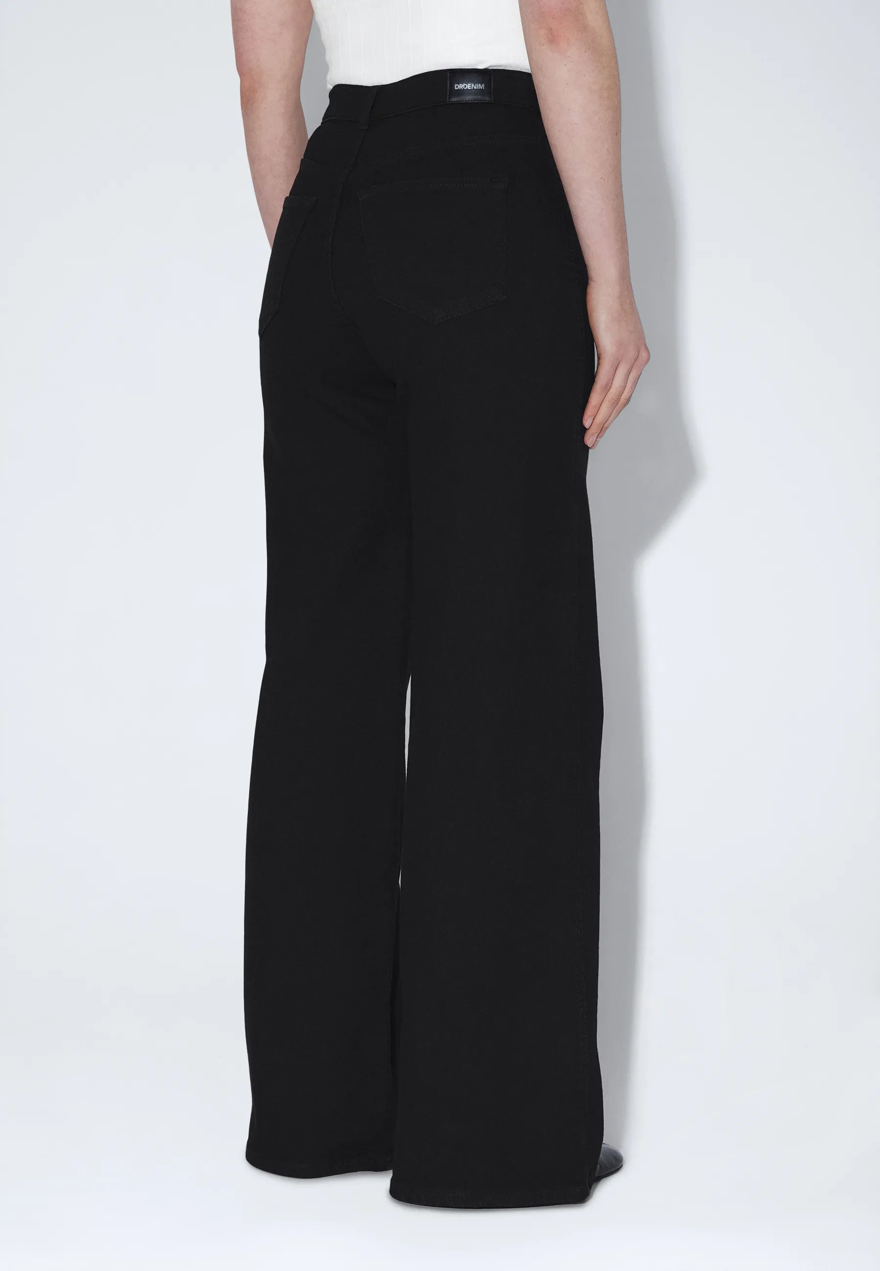 2610122099_DrDenim_ZilaHighWide_SolidBlack_main_W4_1