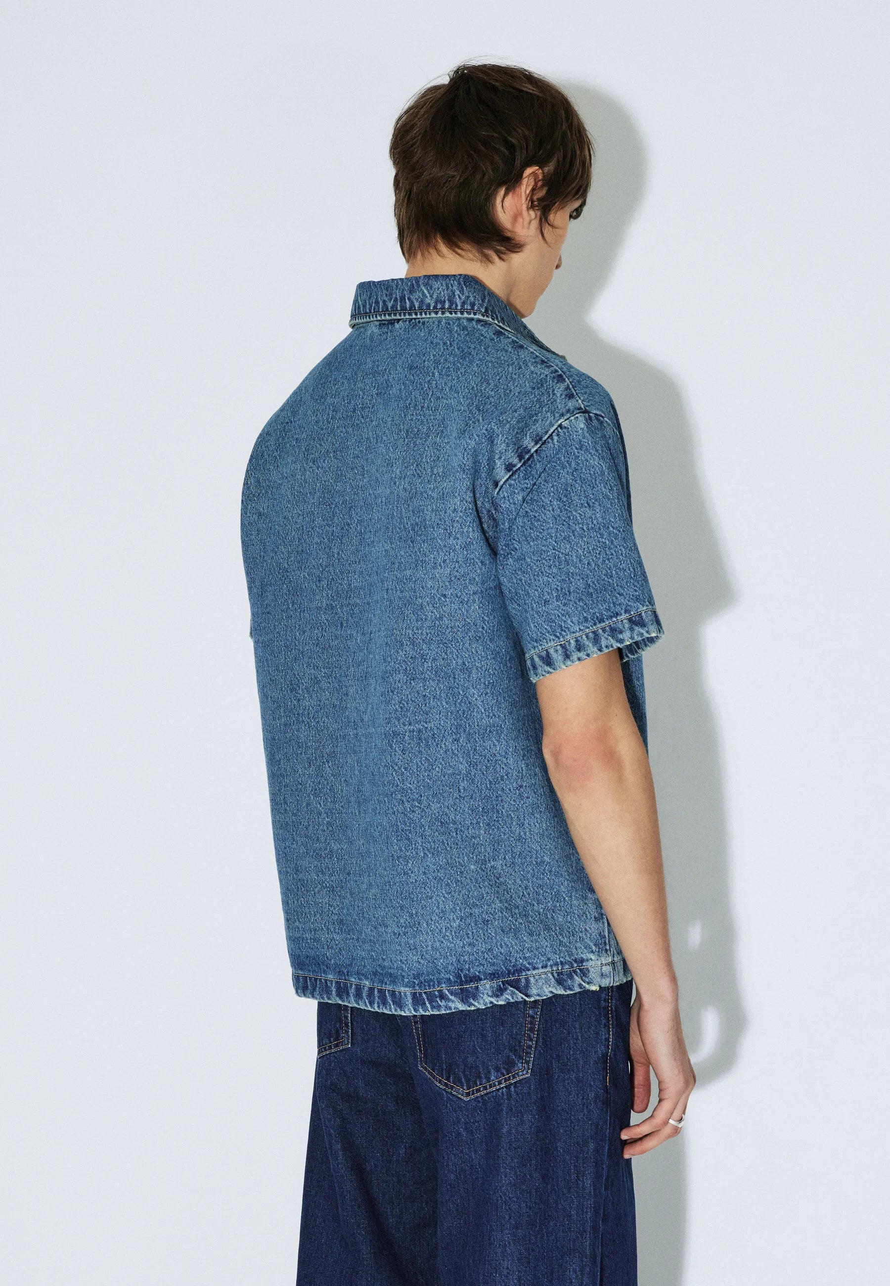 2611101M02_DrDenim_KyeShirt_DriftSkyUsed_Main_M4_1