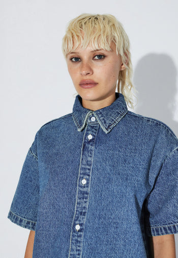 2611101M02_DrDenim_KyeShirt_DriftSkyUsed_Main_W5_1