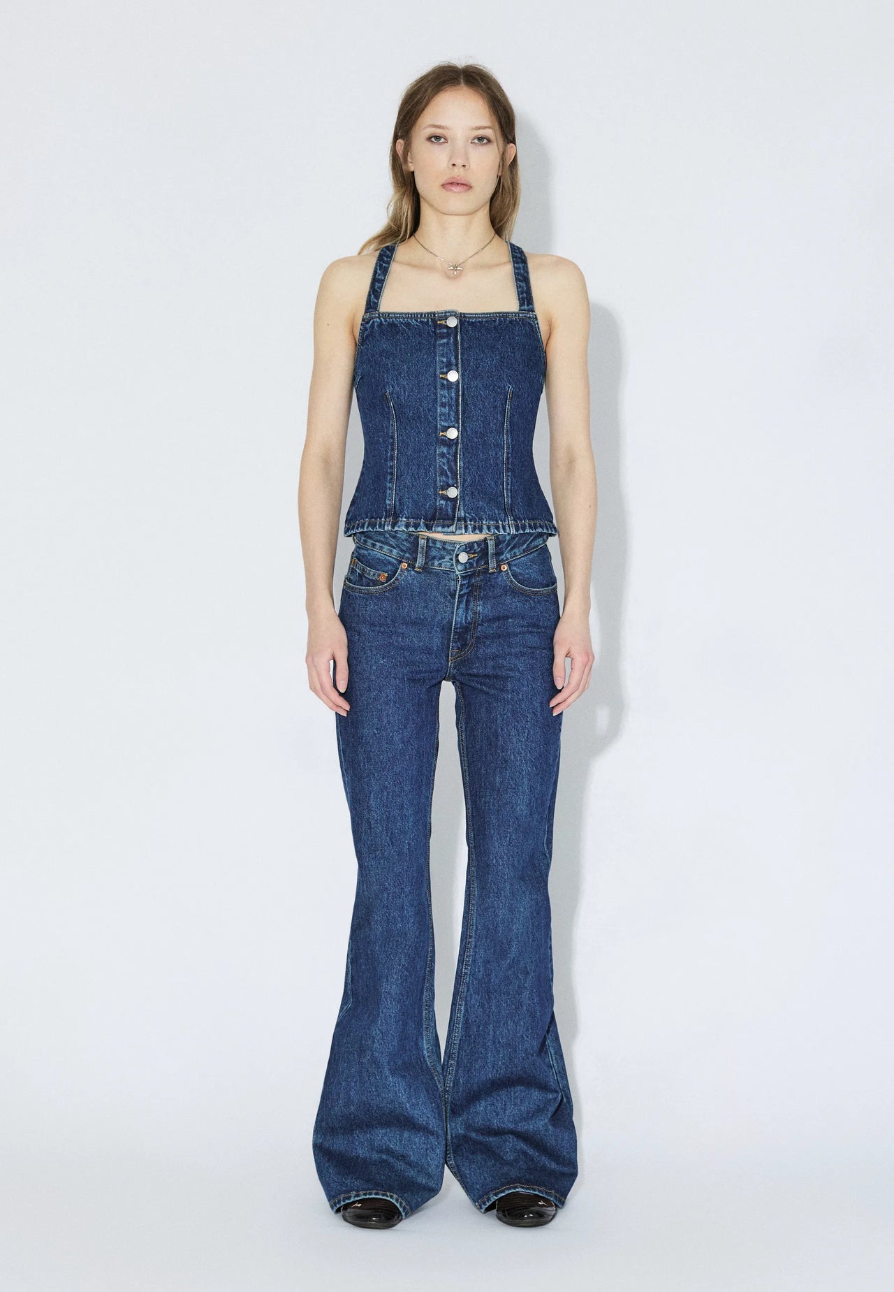 2611103L93_DrDenim_NiamhTop_StreamDarkRetroVintage_Main_W1_1