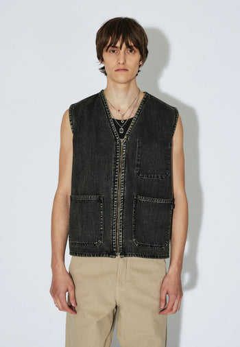 2611106V60_DrDenim_EnverWorkerVest_AgedBlack_Main_M3_1