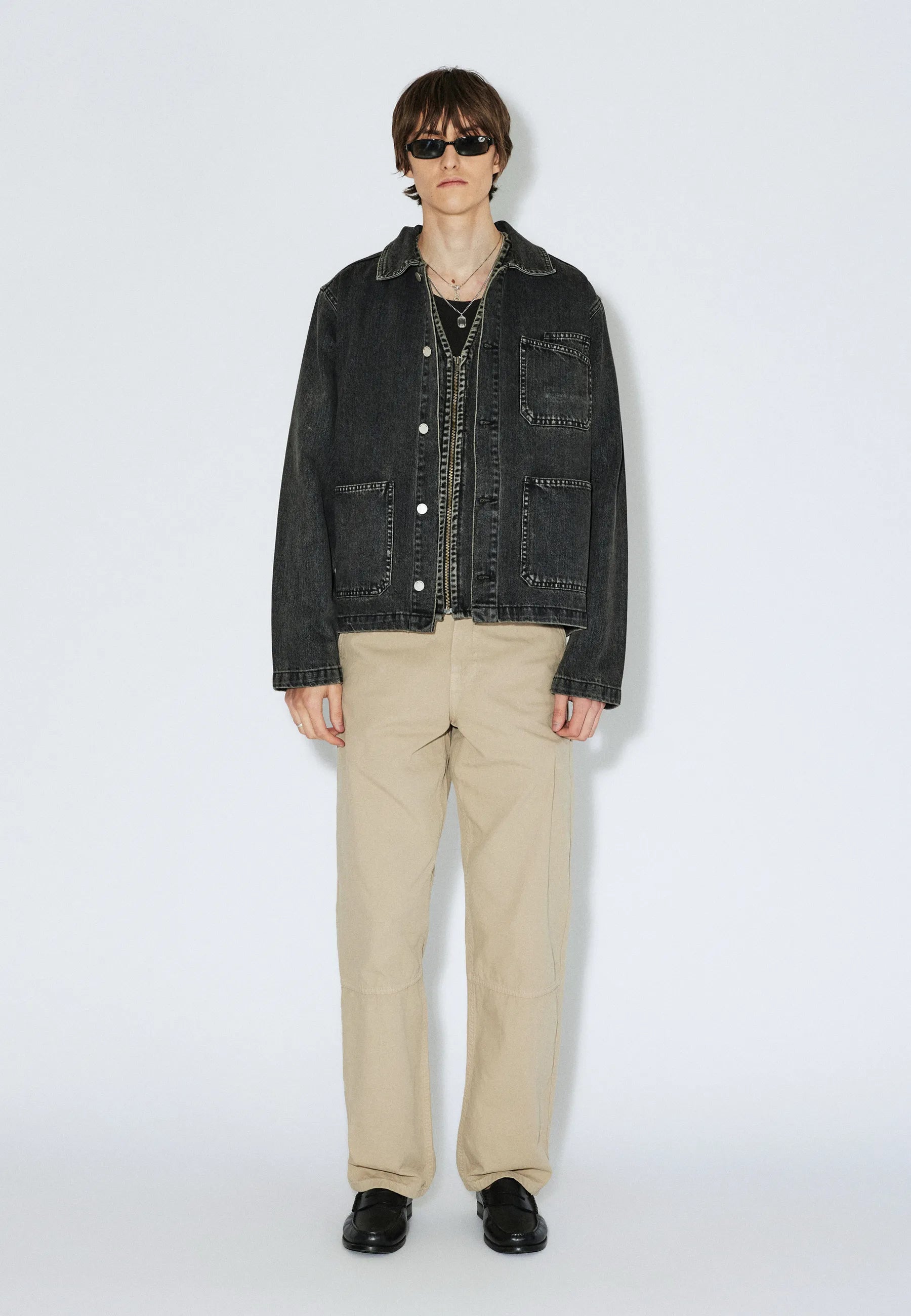 2611107V60_DrDenim_EvonWorkerJacket_AgedBlack_Main_M1_2