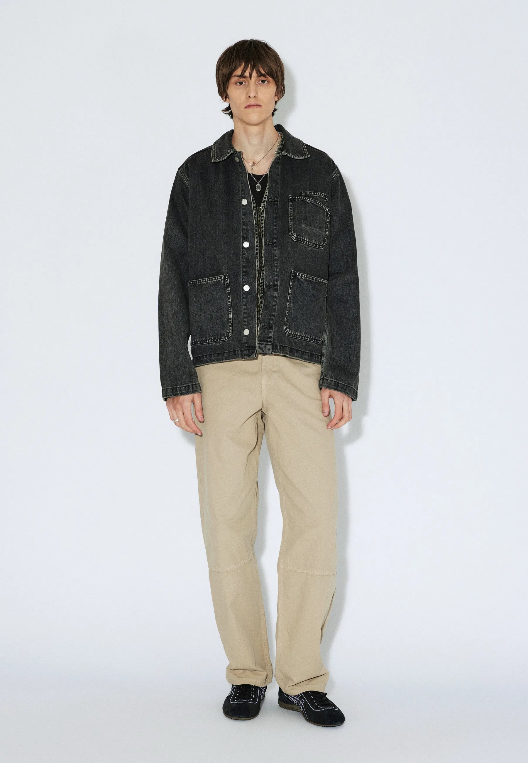 2611107V60_DrDenim_EvonWorkerJacket_AgedBlack_Main_M1_3