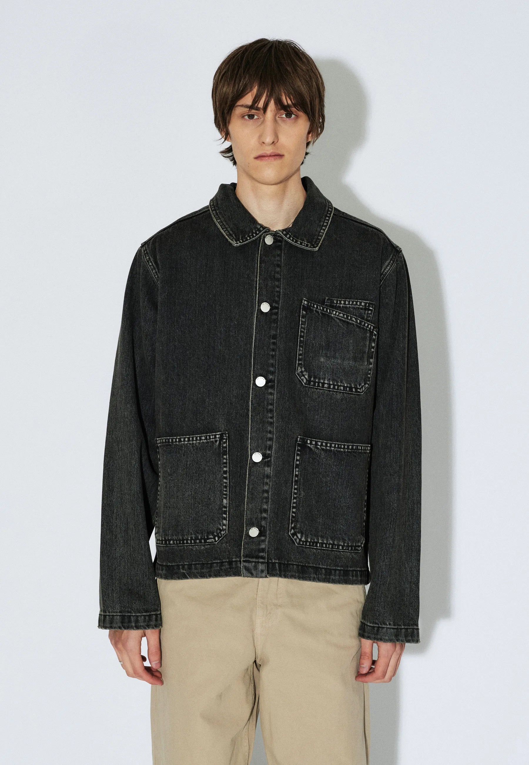 2611107V60_DrDenim_EvonWorkerJacket_AgedBlack_Main_M3_1