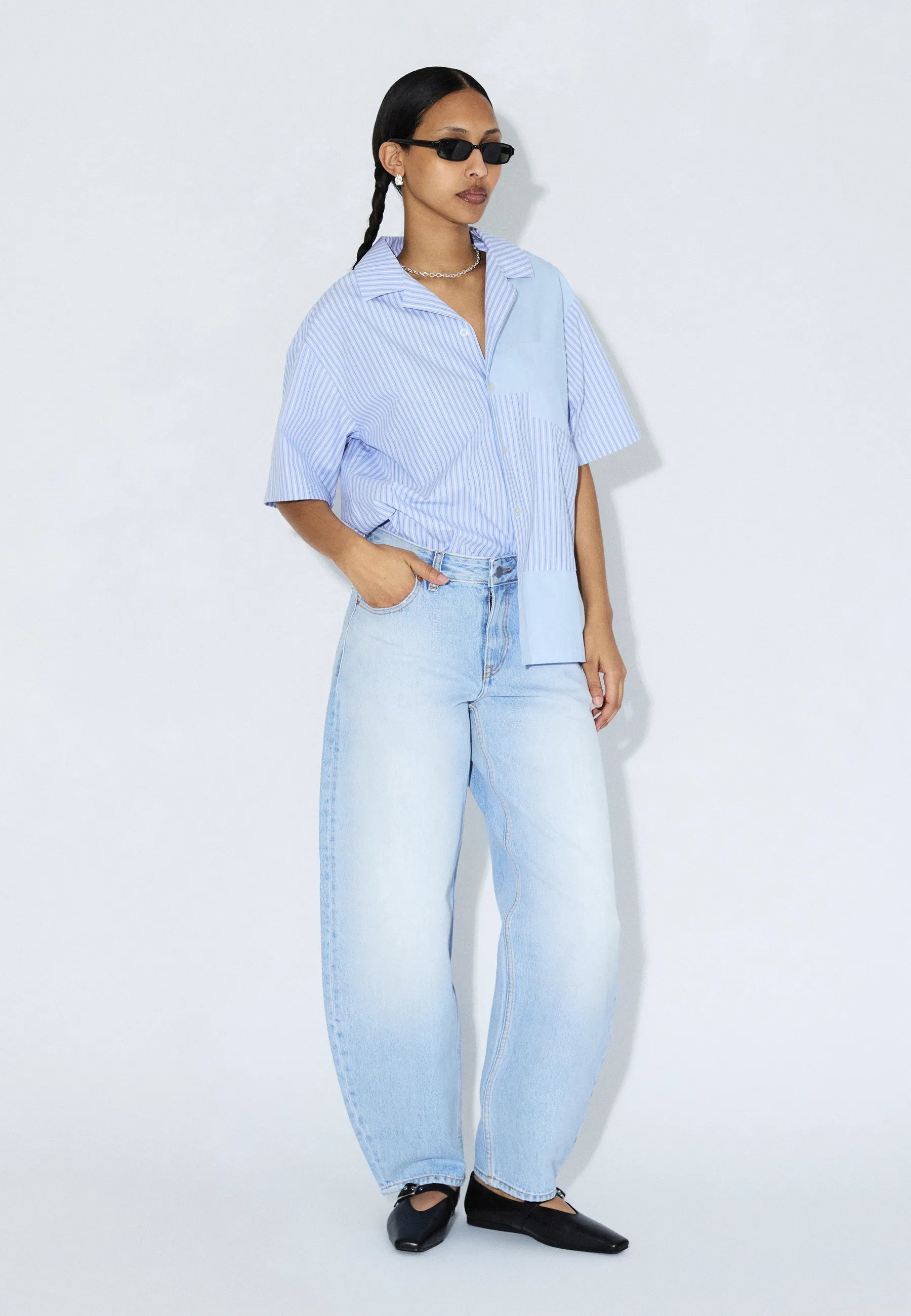 2611110BF4_DrDenim_MileShirt_LtBlueStripeMono_Main_W1_1