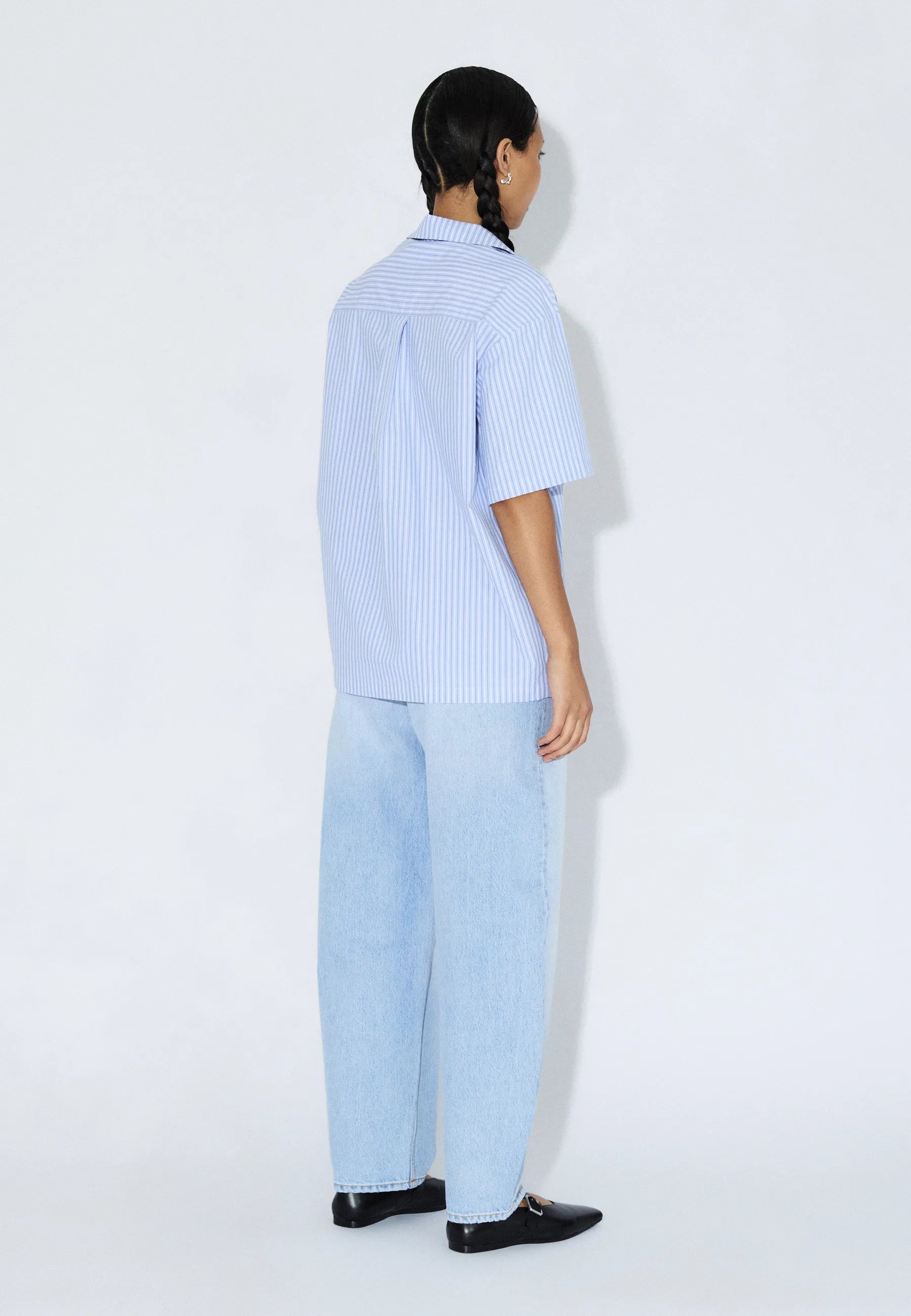 2611110BF4_DrDenim_MileShirt_LtBlueStripeMono_Main_W2_1