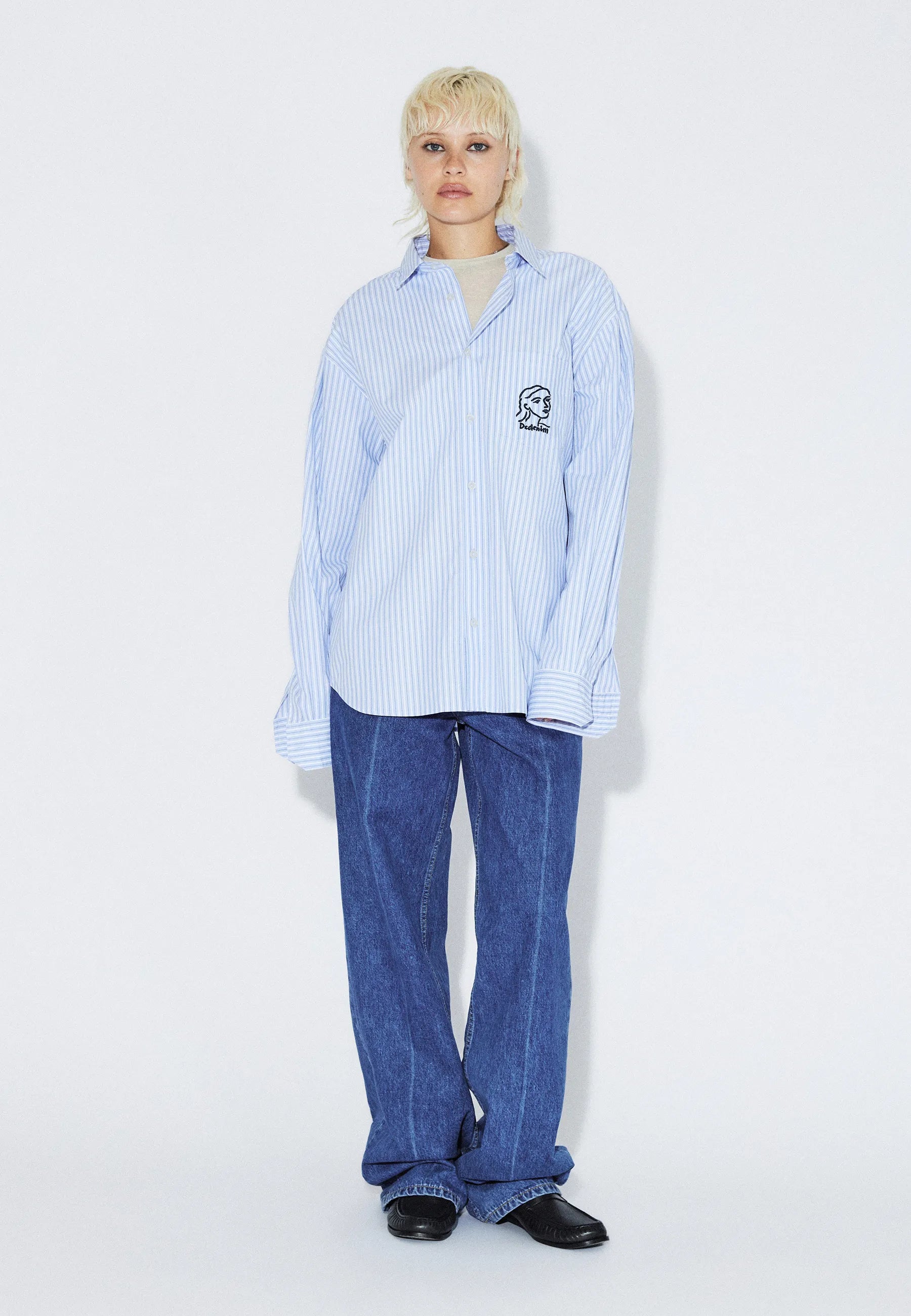 2611111BF9_DrDenim_WesShirt_LtBlueStripeDraw_Main_W1_2