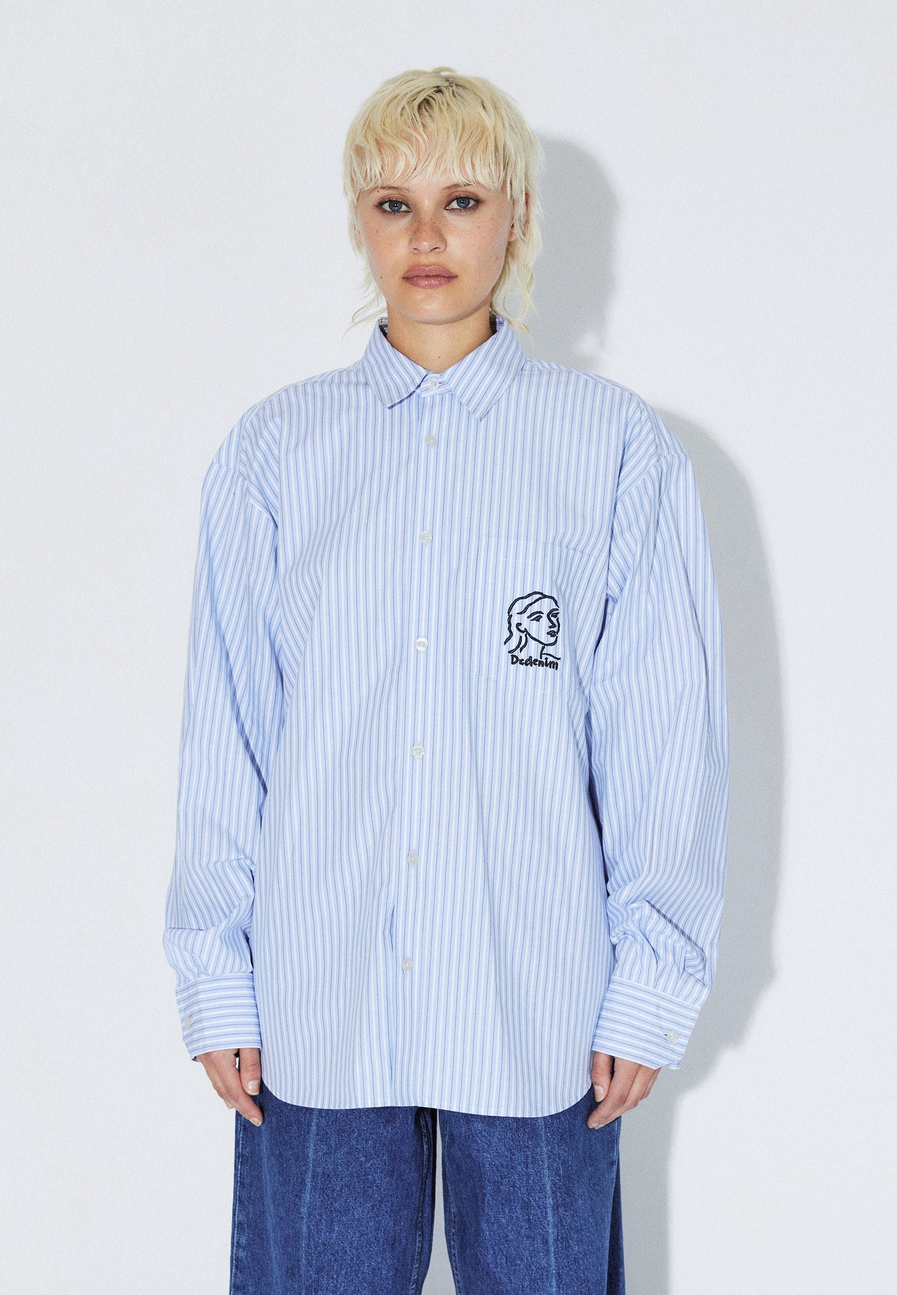 2611111BF9_DrDenim_WesShirt_LtBlueStripeDraw_Main_W3_1