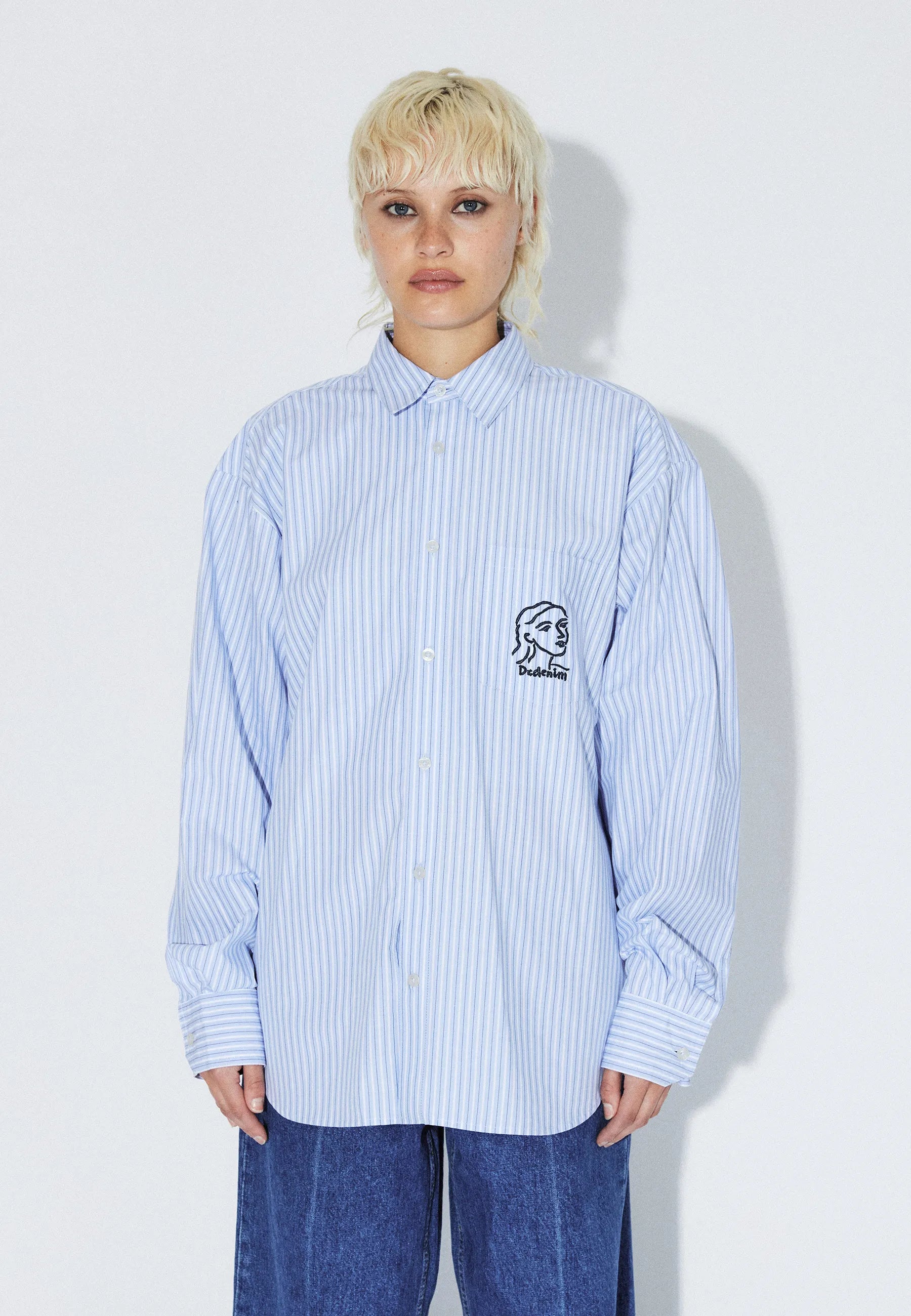 2611111BF9_DrDenim_WesShirt_LtBlueStripeDraw_Main_W3_1