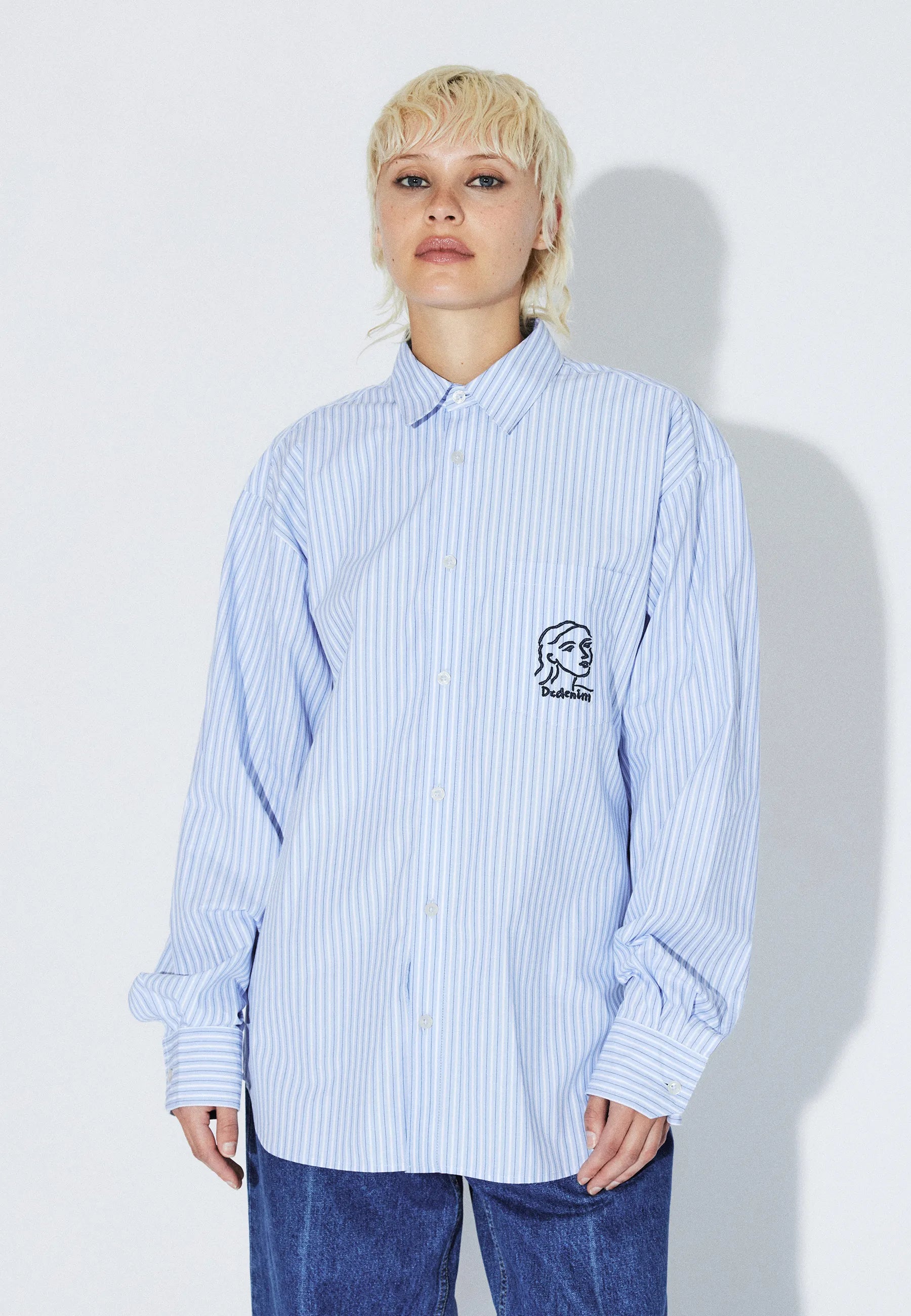 2611111BF9_DrDenim_WesShirt_LtBlueStripeDraw_Main_W3_2