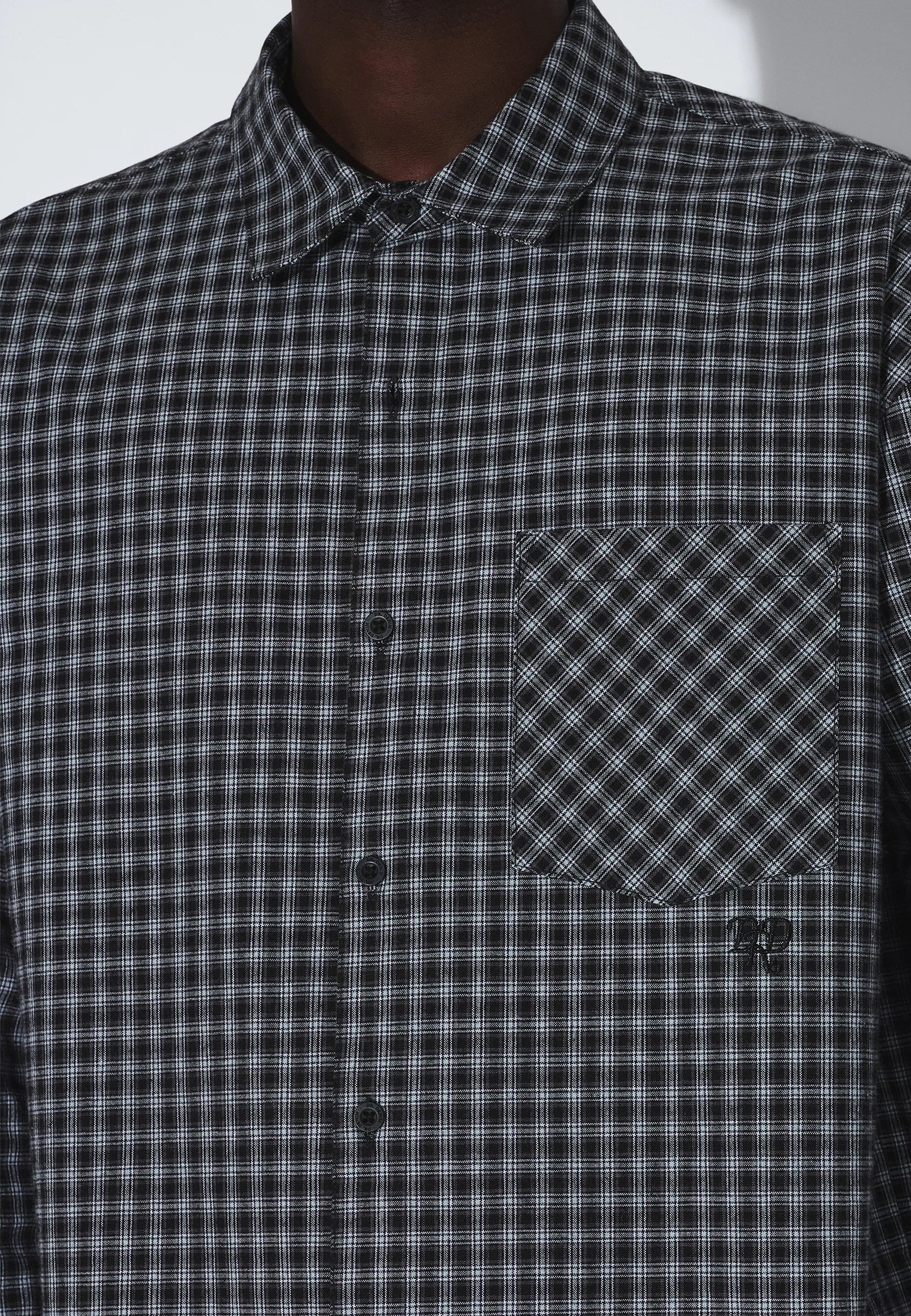 2611111BP7_DrDenim_WesShirt_FallBlackCheck_main_M5_1