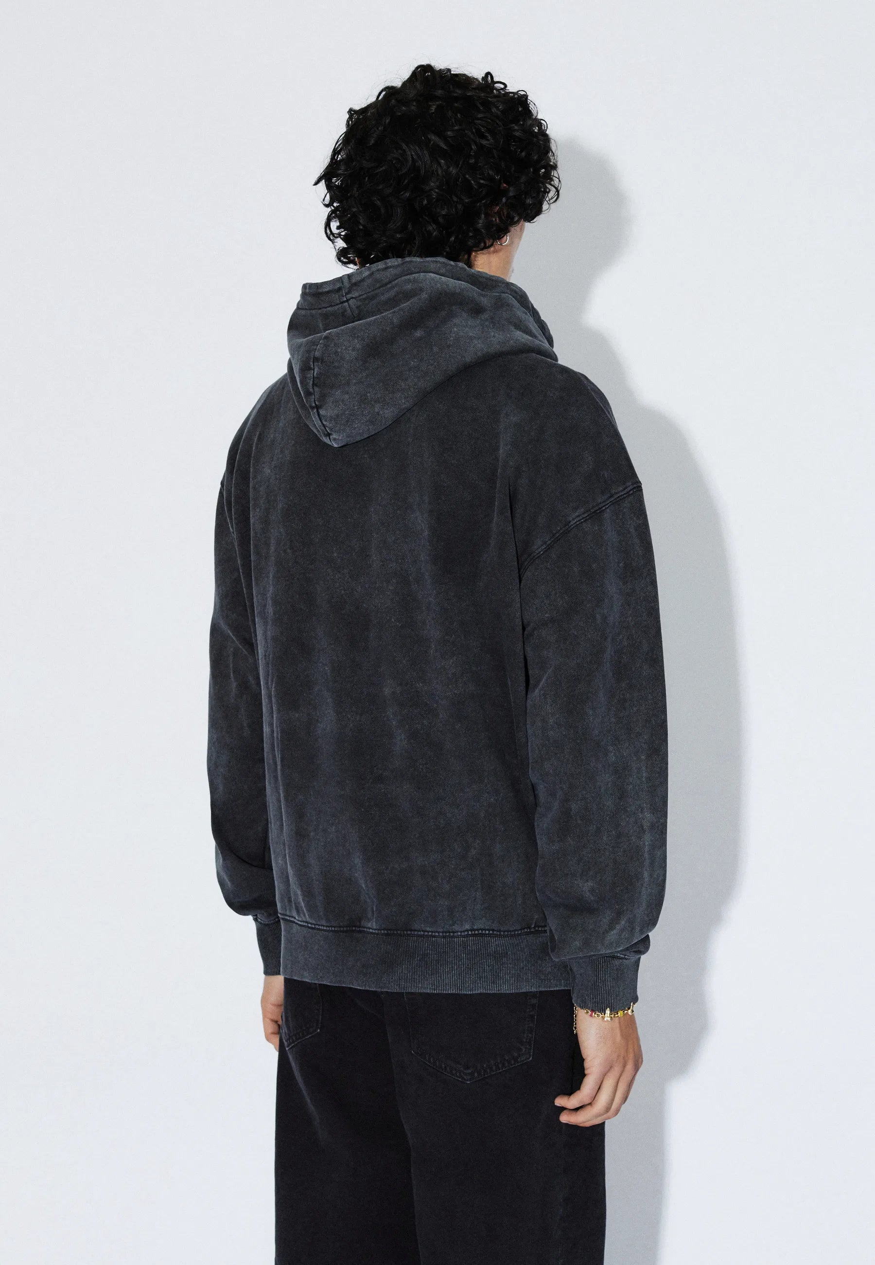 2611112BG4_DrDenim_AidenHoodie_WashedBlackUtopia_Main_M4_1