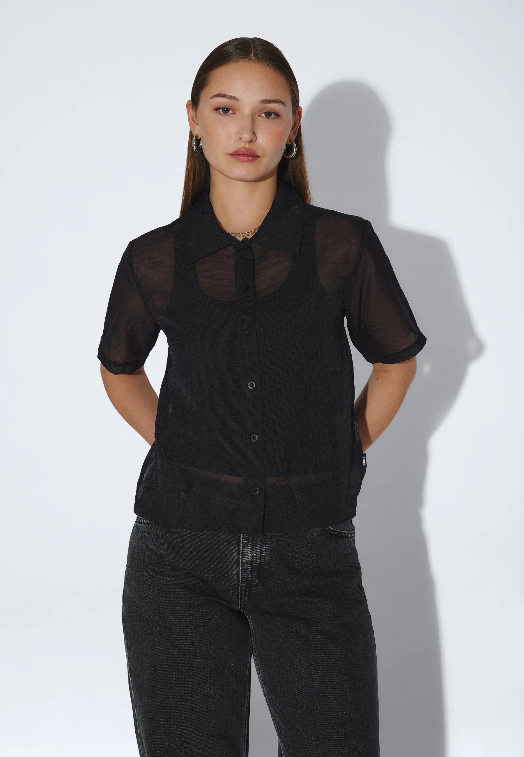 2611115101_DrDenim_HollowShirt_Black_main_W3_2