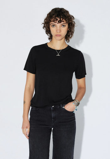 2611119BJ7_DrDenim_LyraTop_BlackMono_Main_W3_2