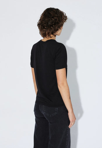 2611119BJ7_DrDenim_LyraTop_BlackMono_Main_W4_1