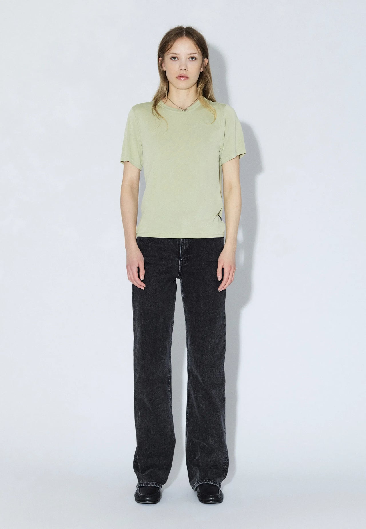 2611119BJ8_DrDenim_LyraTop_LtGreenMono_Main_W1_1