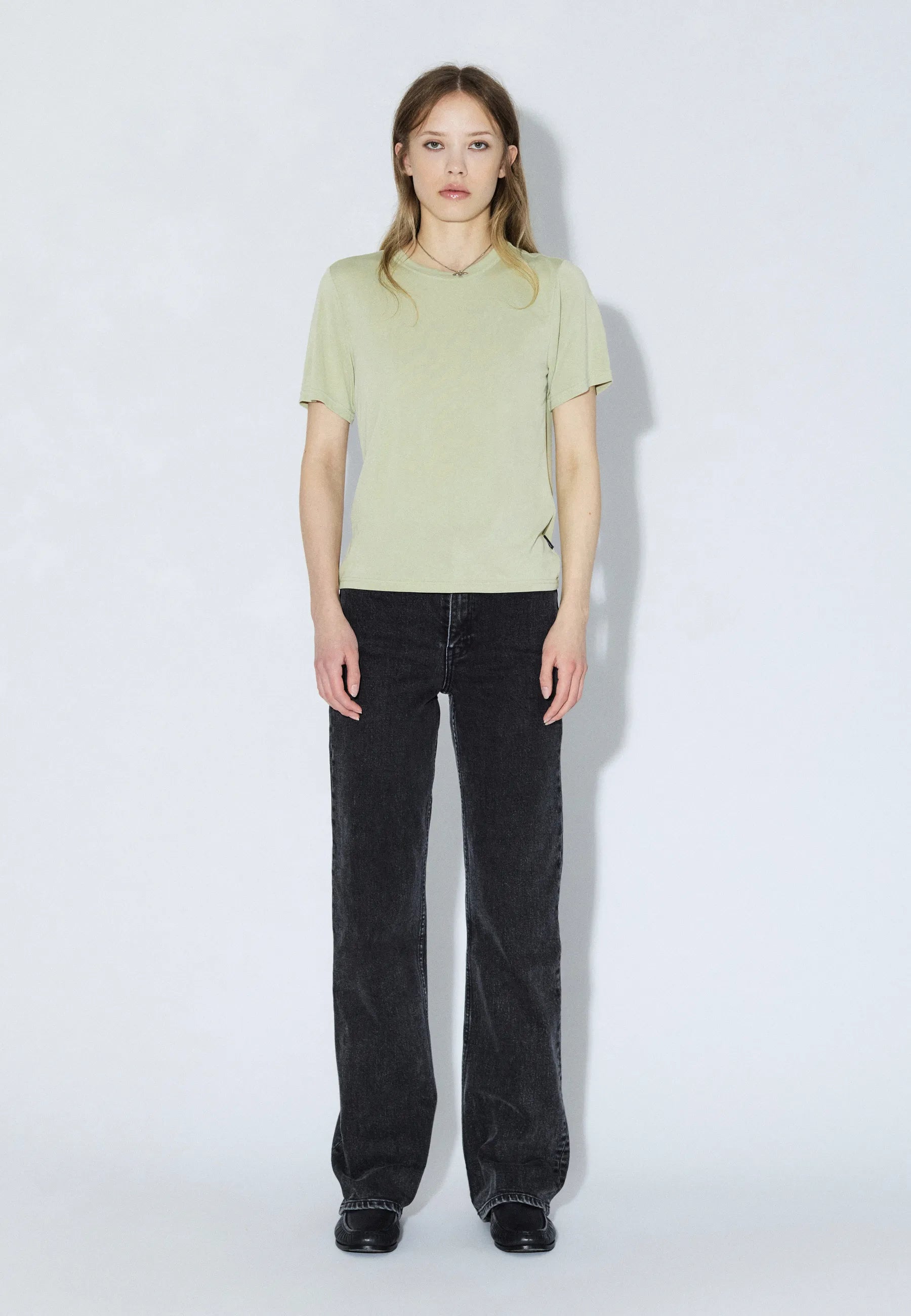 2611119BJ8_DrDenim_LyraTop_LtGreenMono_Main_W1_1