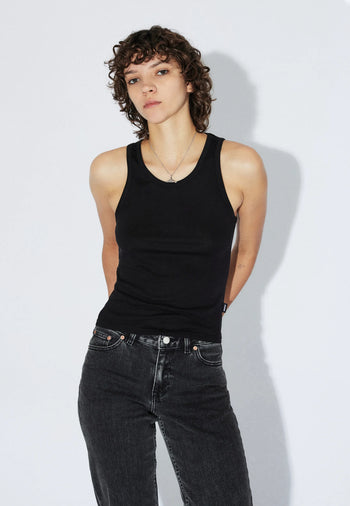 2611120BJ7_DrDenim_MellaTop_BlackMono_Main_W3_2