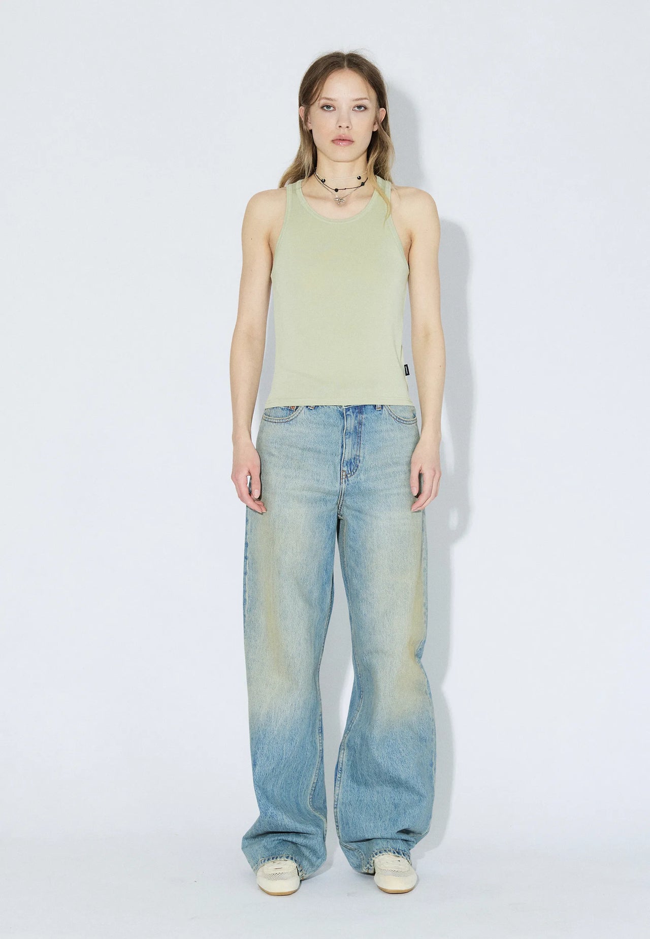 2611120BJ8_DrDenim_MellaTop_LtGreenMono_Main_W1_1