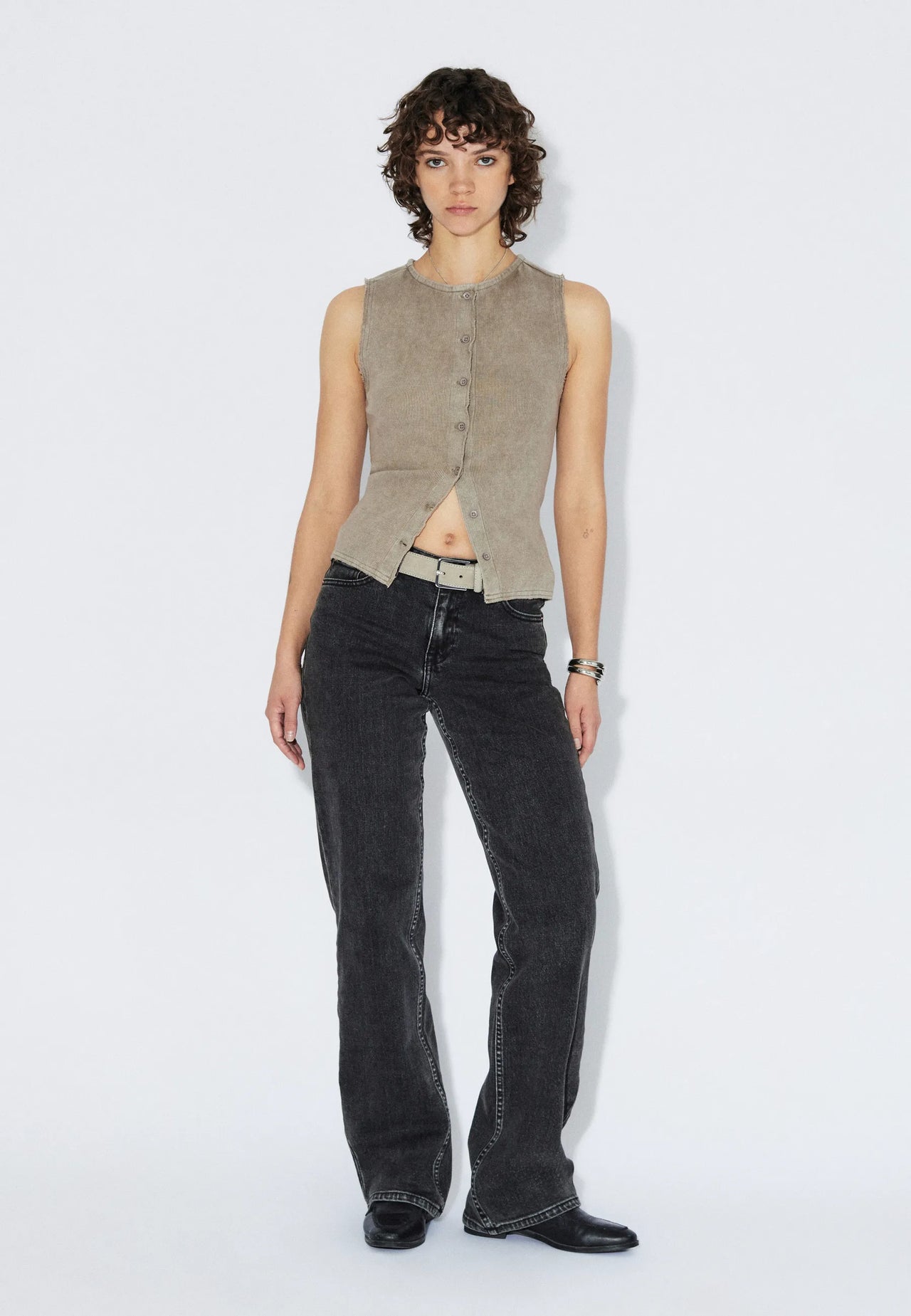 2611121597_DrDenim_LiljaRib_WashedKhaki_Main_W1_1