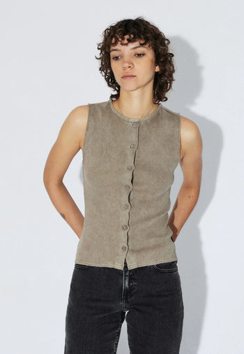 2611121597_DrDenim_LiljaRib_WashedKhaki_Main_W3_2